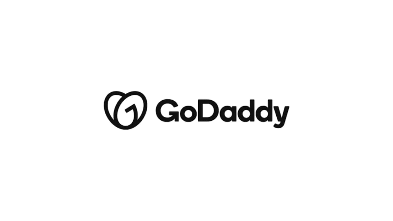 GoDaddy Airo AI Builder: From a Prompt to a Full-Stack Site